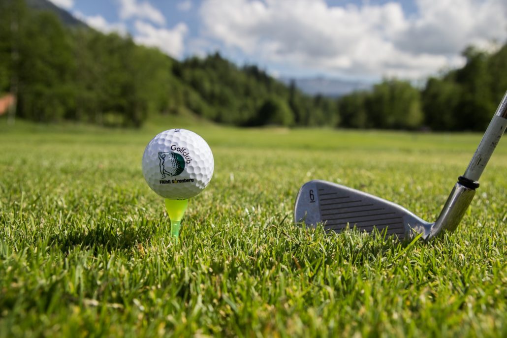 Günstig Golf spielen und geniessen